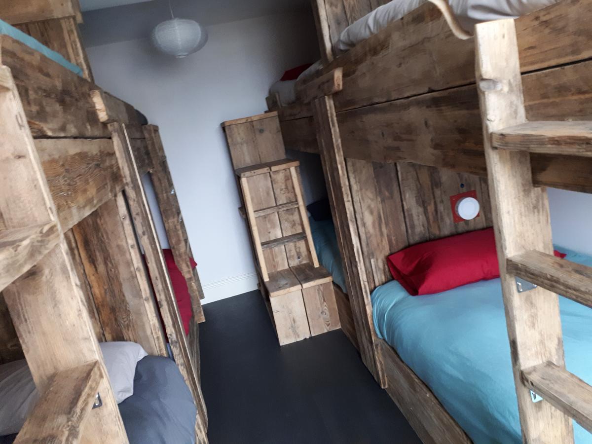 Hostel Ty Glyndwr Bunkhouse, Bar And Cafe Caernarfon Exteriér fotografie