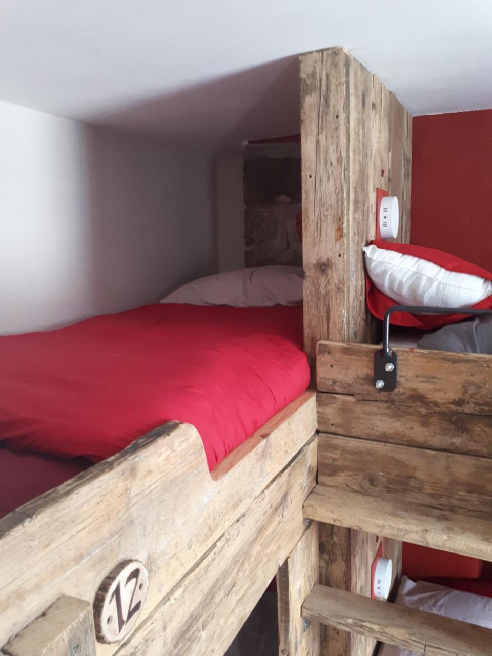 Hostel Ty Glyndwr Bunkhouse, Bar And Cafe Caernarfon Exteriér fotografie