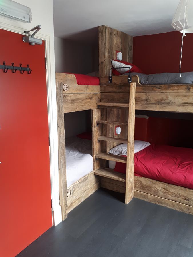 Hostel Ty Glyndwr Bunkhouse, Bar And Cafe Caernarfon Exteriér fotografie